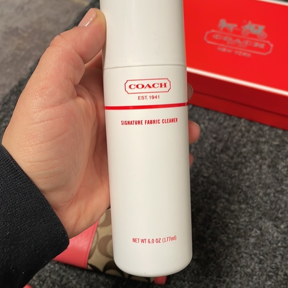 Coach wristlet with original box and fabric cleaner - Picture 3 of 11